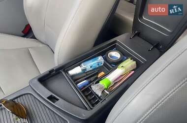 Седан Kia Optima 2014 в Киеве