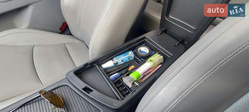 Седан Kia Optima 2014 в Киеве