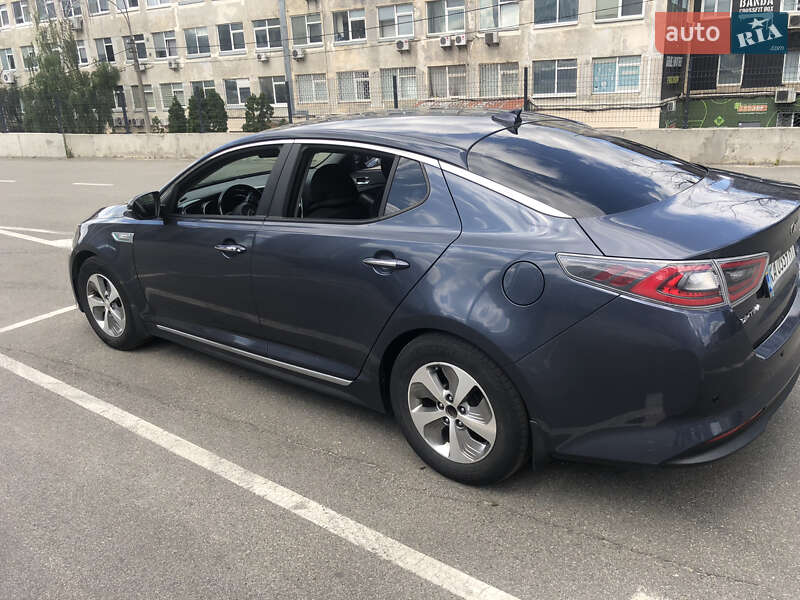 Седан Kia Optima 2014 в Києві
