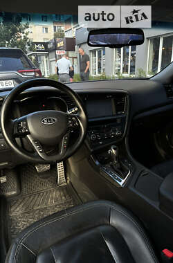 Седан Kia Optima 2012 в Виннице