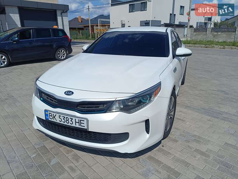 Седан Kia Optima 2017 в Ровно