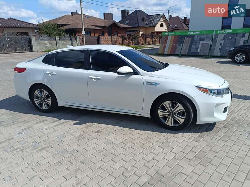 Седан Kia Optima 2017 в Ровно