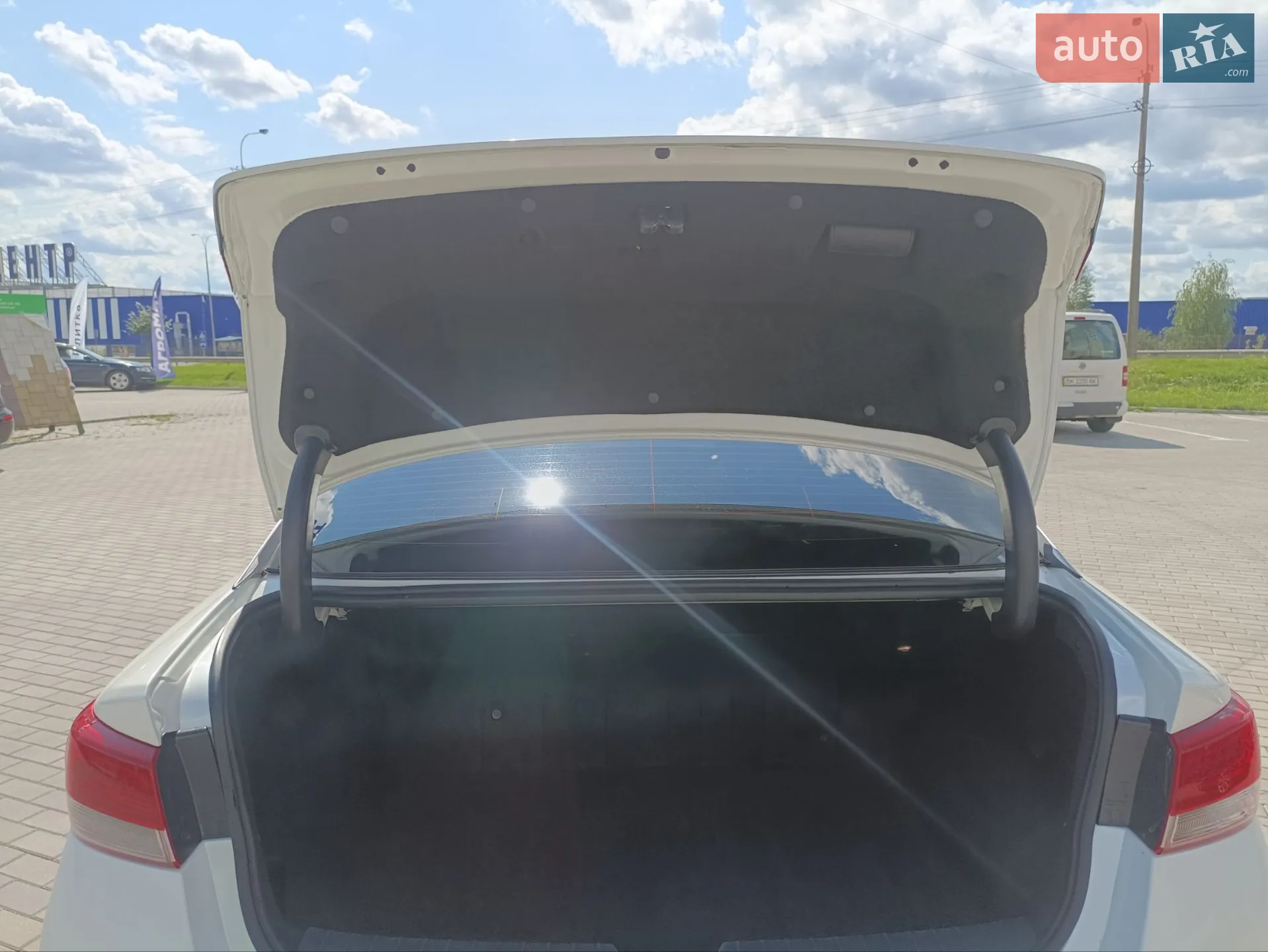 2017 Kia Optima - мініатюра 59