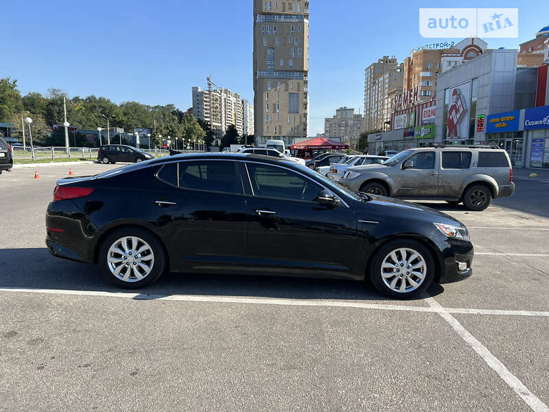 Седан Kia Optima 2015 в Харькове