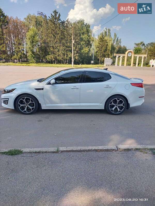 Седан Kia Optima 2014 в Кривом Роге