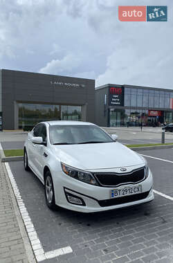 Седан Kia Optima 2014 в Львові