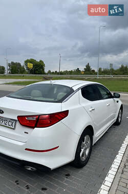 Седан Kia Optima 2014 в Львові