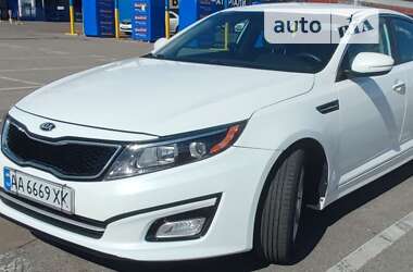 Седан Kia Optima 2015 в Киеве
