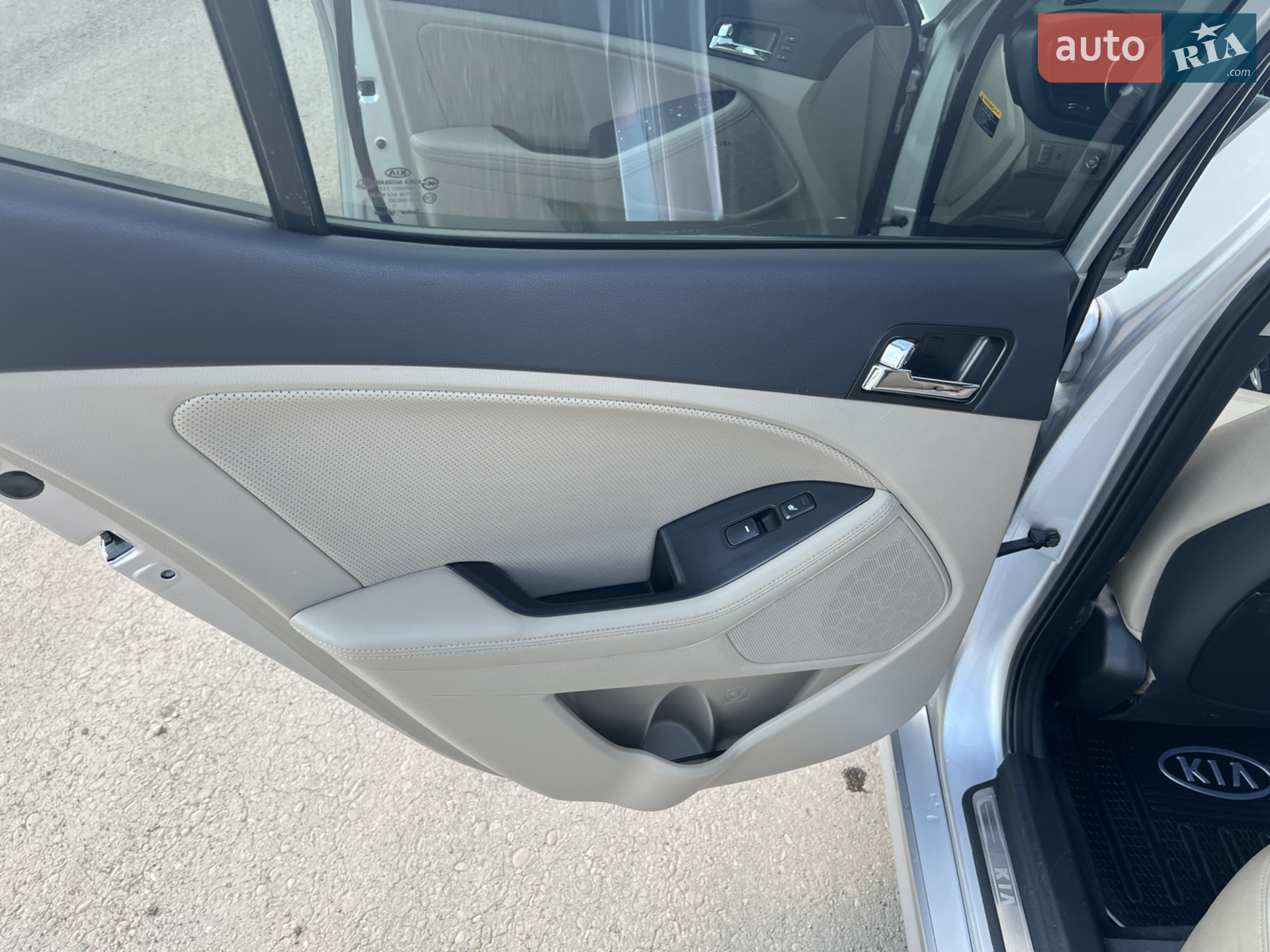 2011 Kia Optima - мініатюра 13