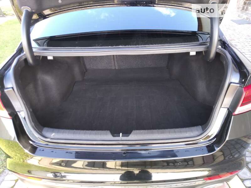 Седан Kia Optima 2018 в Луцке