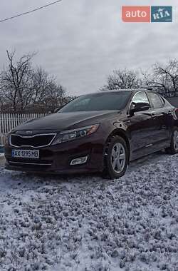 Седан Kia Optima 2014 в 