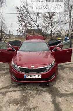 Седан Kia Optima 2013 в 