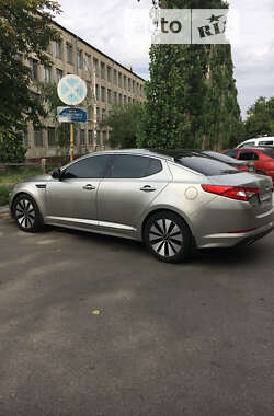 Седан Kia Optima 2012 в Києві