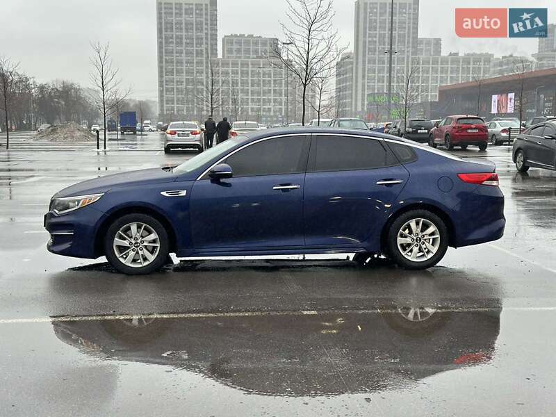 Седан Kia Optima 2015 в Киеве