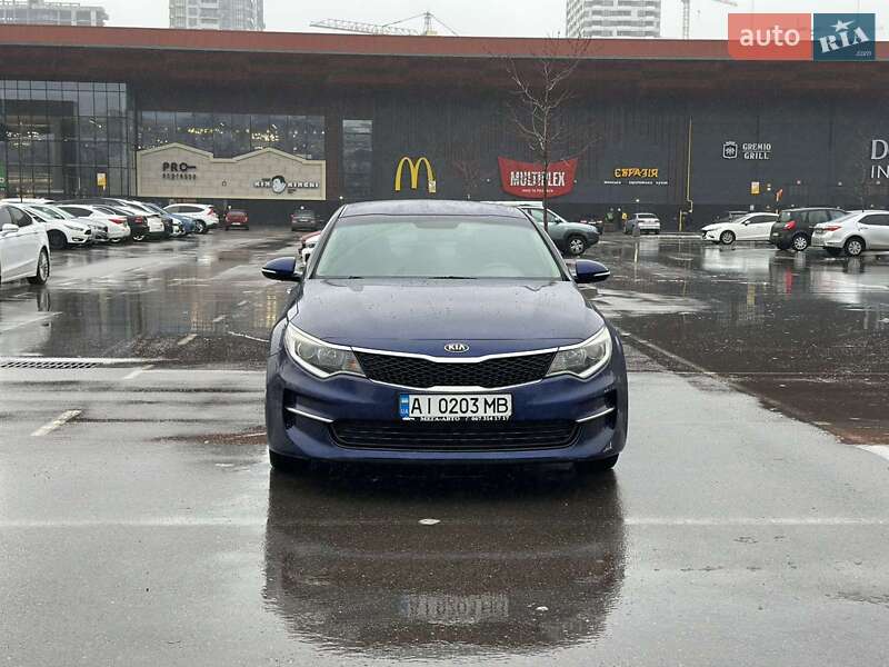 Седан Kia Optima 2015 в Киеве