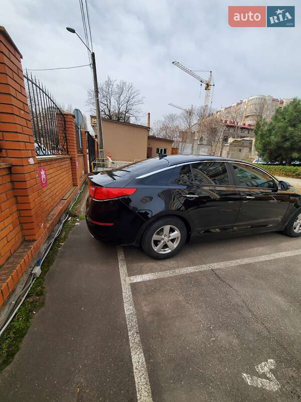Седан Kia Optima 2014 в Одессе
