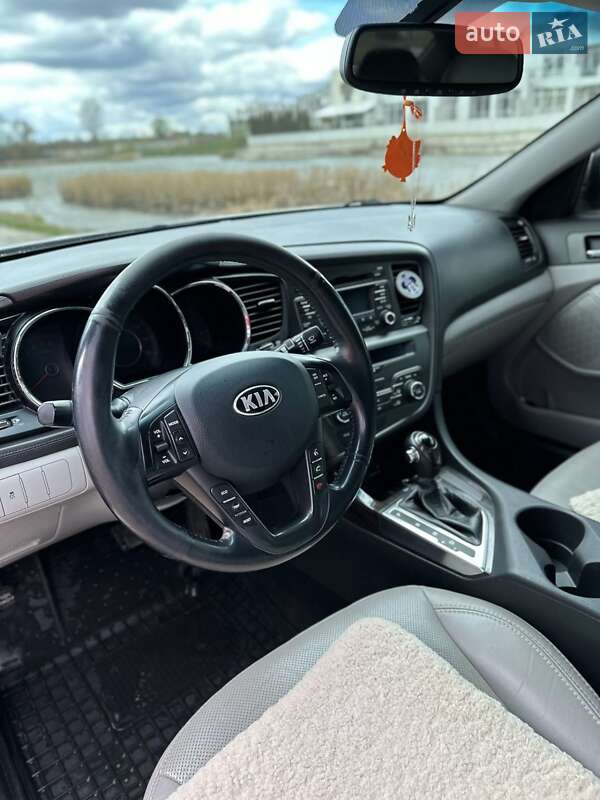 Седан Kia Optima 2013 в Белой Церкви