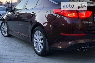 Седан Kia Optima 2015 в 