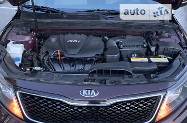 Седан Kia Optima 2015 в 