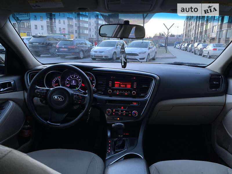 Седан Kia Optima 2015 в Виннице