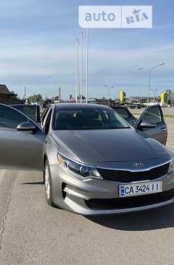 Седан Kia Optima 2016 в Киеве