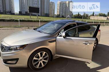 Седан Kia Optima 2013 в Одесі