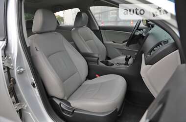 Седан Kia Optima 2012 в Харкові