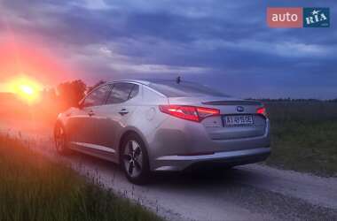 Седан Kia Optima 2013 в Киеве