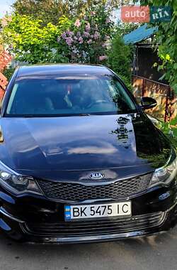 Седан Kia Optima 2016 в Ровно