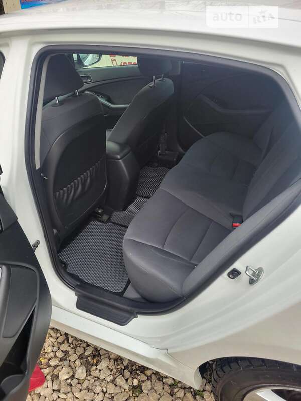 Седан Kia Optima 2015 в Тернополе фото 27 Седан Kia Optima 2015 в Тернополе