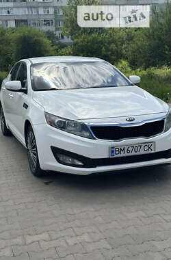 Седан Kia Optima 2013 в Сумах