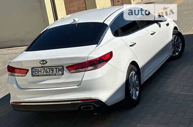 Седан Kia Optima 2016 в Ізмаїлі