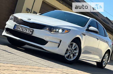 Седан Kia Optima 2016 в Ізмаїлі