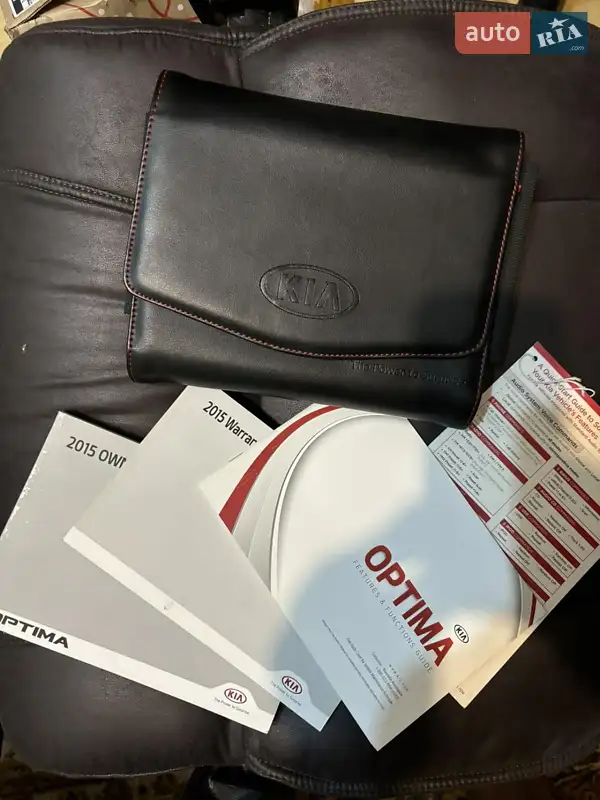 Седан Kia Optima 2015 в Здолбуніві документ