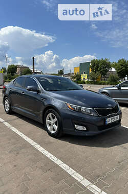 Седан Kia Optima 2014 в Киеве