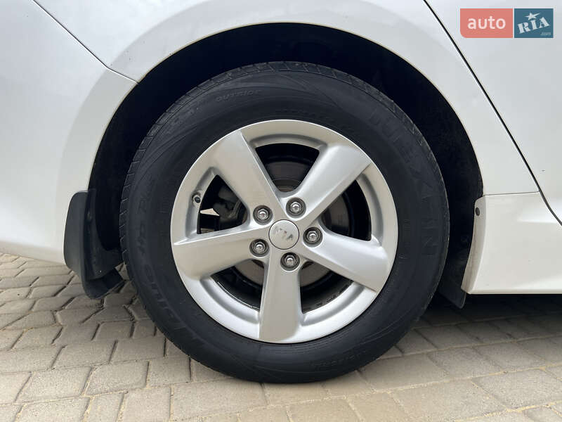 Седан Kia Optima 2014 в Луцьку