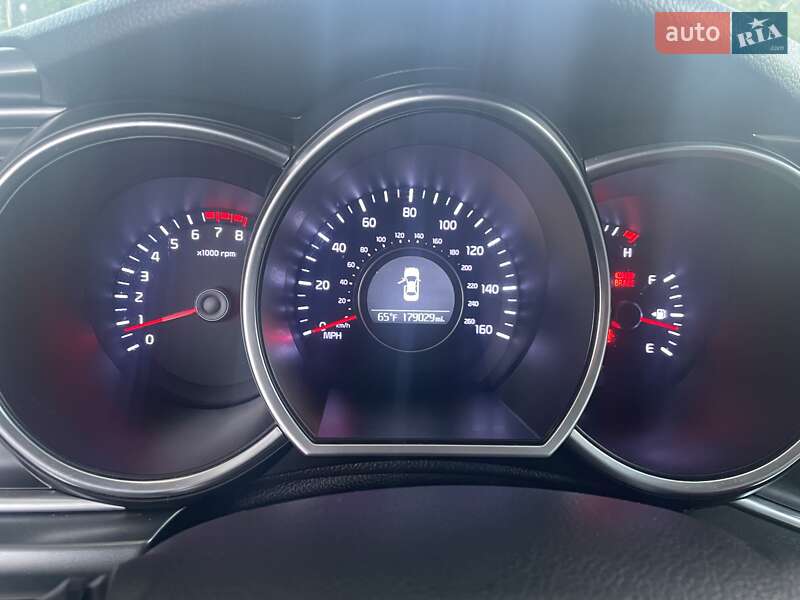 Седан Kia Optima 2014 в Полтаве