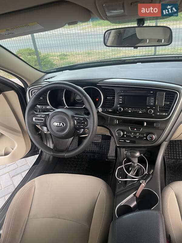 Седан Kia Optima 2014 в Полтаве