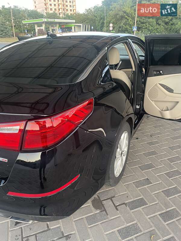 Седан Kia Optima 2014 в Полтаве