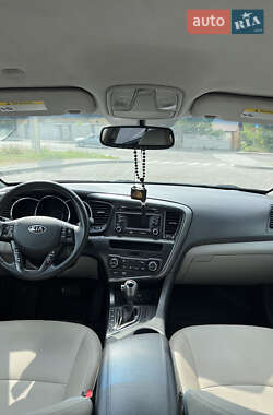 Седан Kia Optima 2013 в Виннице