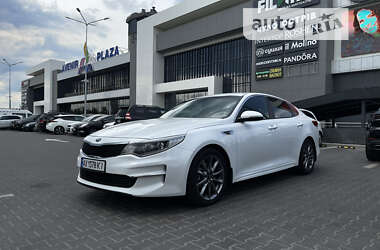 Седан Kia Optima 2016 в Петропавловской Борщаговке