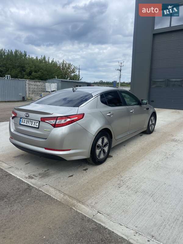 Седан Kia Optima 2013 в Киеве