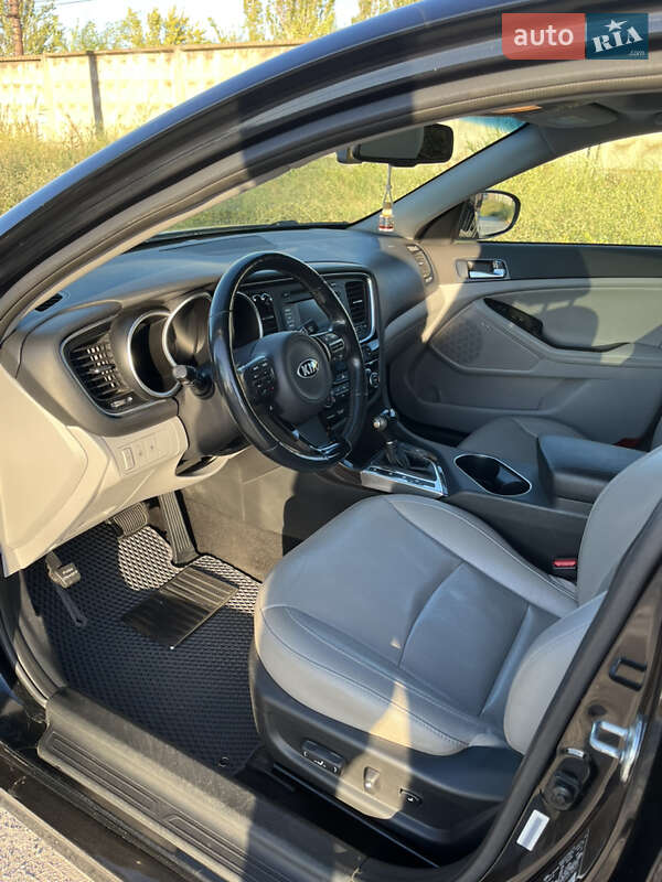 Седан Kia Optima 2014 в Кривом Роге