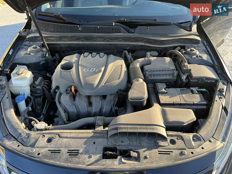 Седан Kia Optima 2014 в Кривом Роге