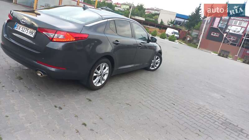 Седан Kia Optima 2012 в Хмельницком