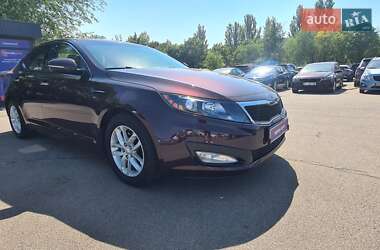 Седан Kia Optima 2011 в Дніпрі