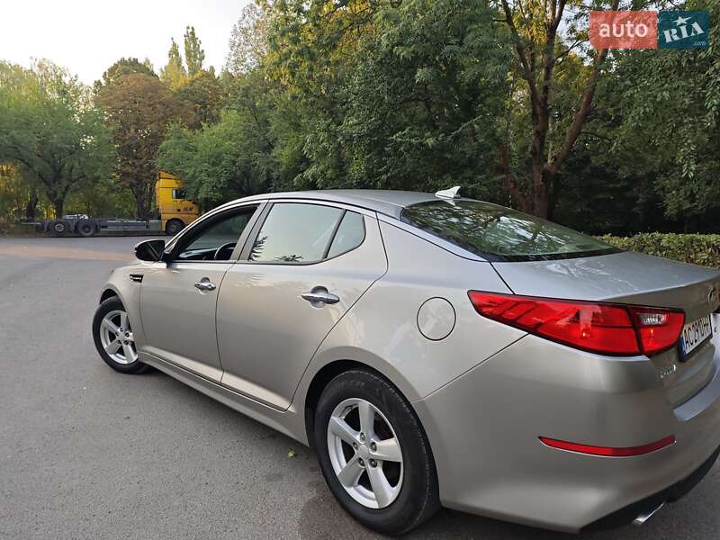 Седан Kia Optima 2014 в Луцьку