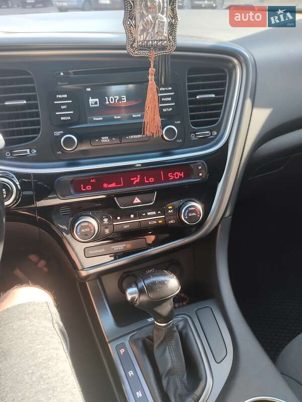 Седан Kia Optima 2014 в Житомире