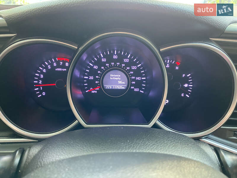 Седан Kia Optima 2013 в Одессе