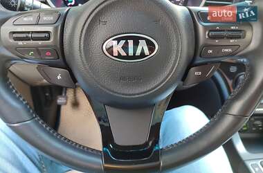 Седан Kia Optima 2015 в Киеве